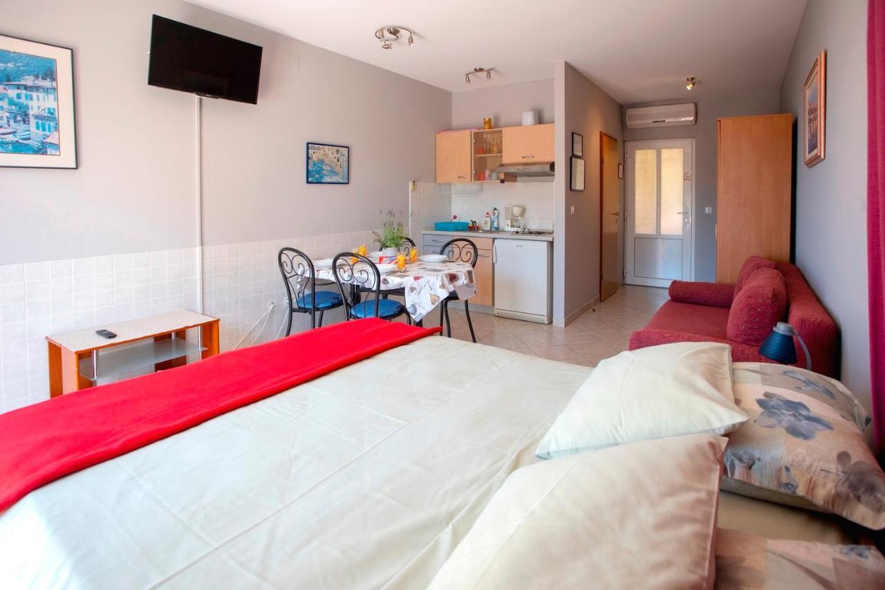 Villla Brigitte Tucepi Apartment Ngoại thất bức ảnh