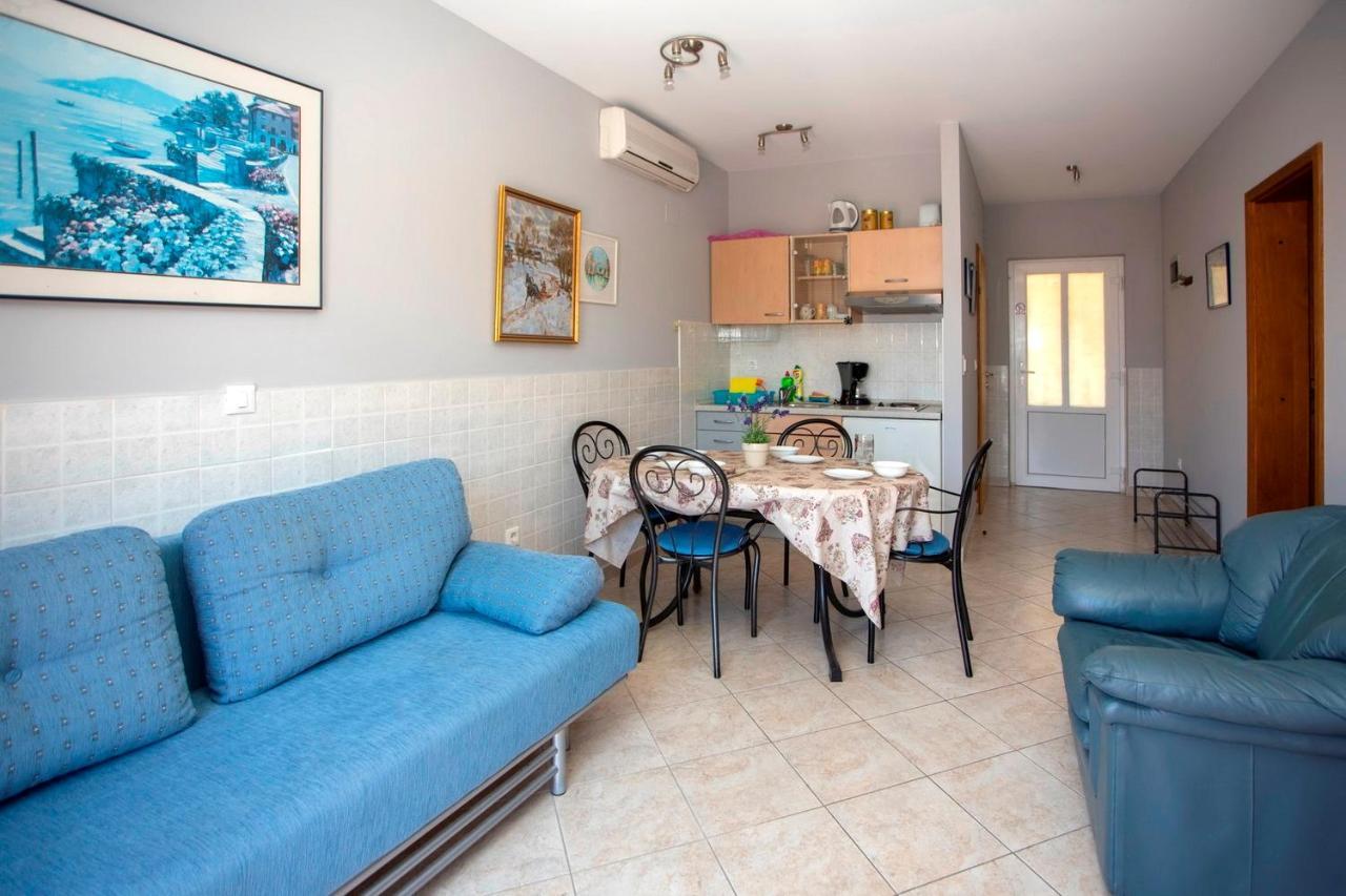 Villla Brigitte Tucepi Apartment Ngoại thất bức ảnh