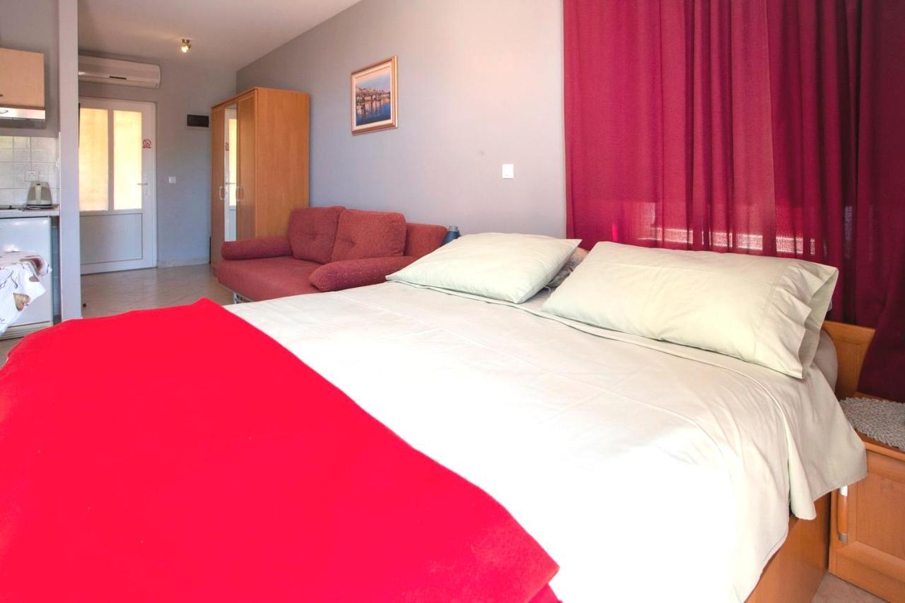 Villla Brigitte Tucepi Apartment Ngoại thất bức ảnh